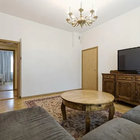 Old Town Aia 5a Апартаменты